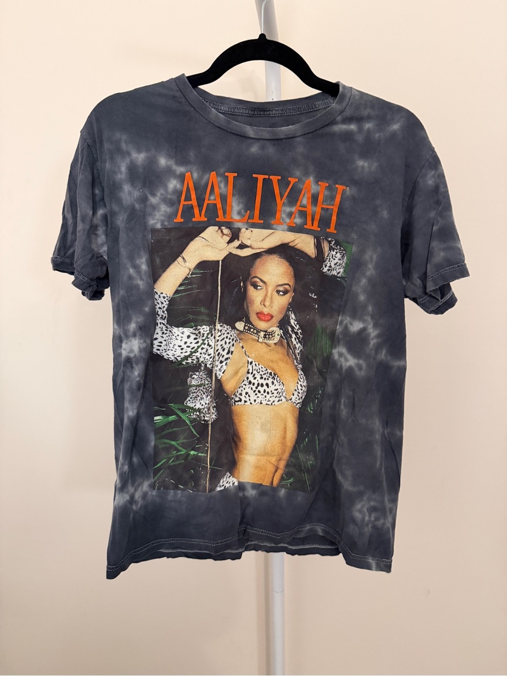 Ripple Junction Aaliyah Graphic Tie-Dye Tee M